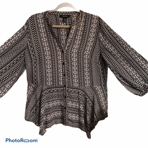 Style & Co. Tops - Style & Co. stylish Top Size L